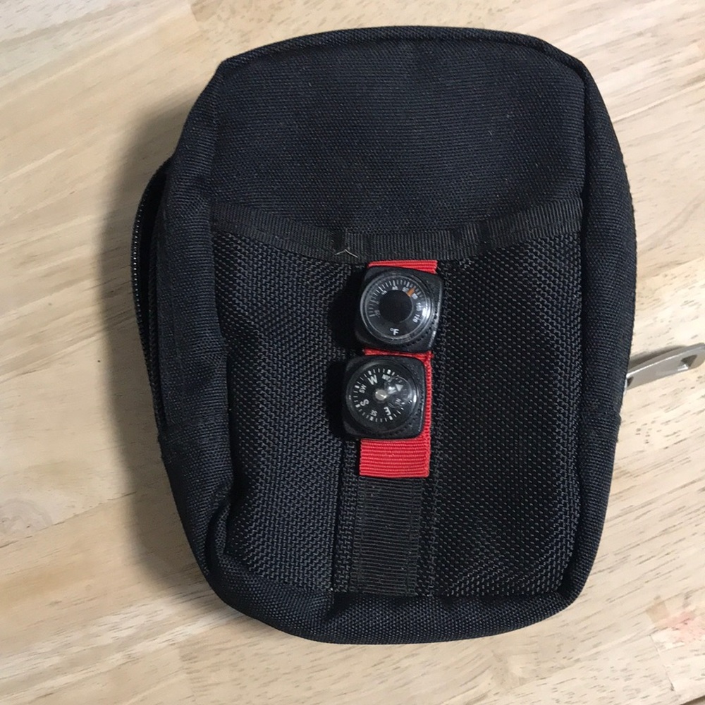 Carrying Case with Cumpas and Thermometer